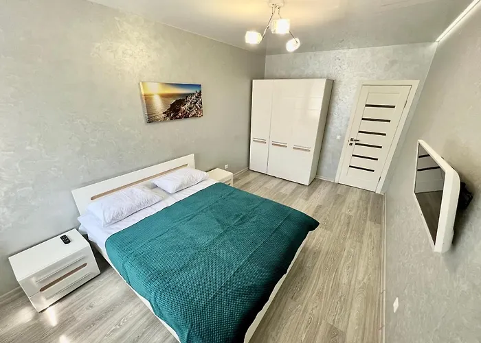 Apartment In Center Premium